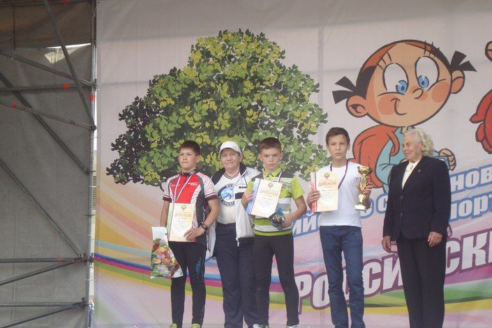 Колпинцы успешно выступили на соревнованиях по спортивному ориентированию "РОССИЙСКИЙ АЗИМУТ 2016"