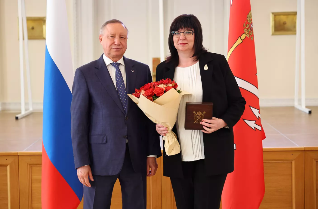Соцработники Колпинского района получили награды правительства Петербурга