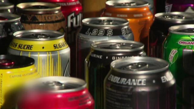 МОП &quot;Патриот&quot; провел первый в Санкт-Петербрге рейд по выявлению незаконной продажи алкоэнергетиков