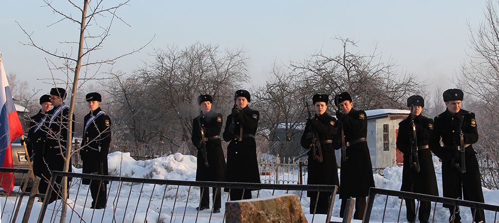 15 февраля – юбилей вывода Советских войск из Афганистана. Воинских почестей погибшим воинам отдано не будет. Но в Колпине к каждой могиле придут братья по оружию