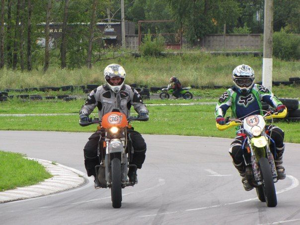 Результаты 3 этапа Чемпионата СПб по гонкам на скутерах и питбайках в Колпино 28.07.2013
