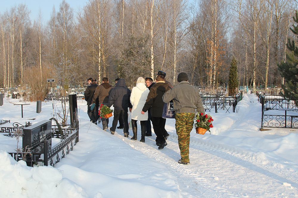 15 февраля – юбилей вывода Советских войск из Афганистана. Воинских почестей погибшим воинам отдано не будет. Но в Колпине к каждой могиле придут братья по оружию