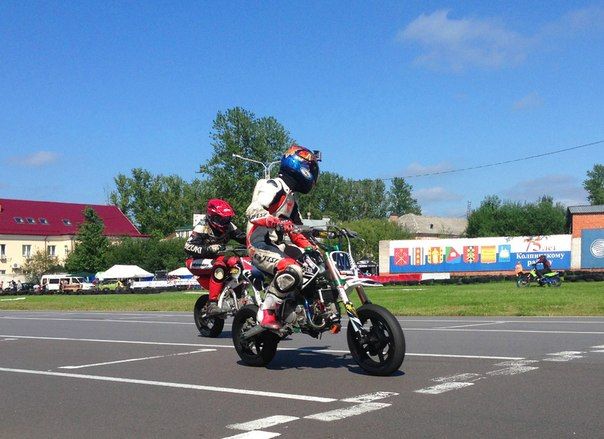 Результаты 3 этапа Чемпионата СПб по гонкам на скутерах и питбайках в Колпино 28.07.2013