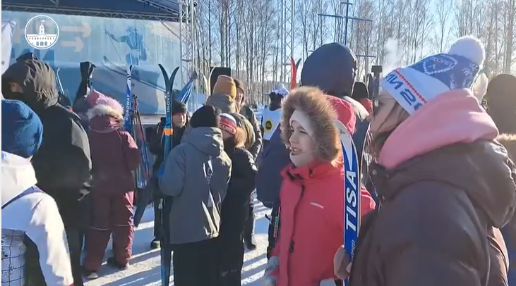 Рекордное число участников вышло на старт «Лыжни России – 2026» в Колпино