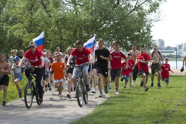 День рождения Санкт-Петербурга Колпино отметило массовым легкоатлетическим пробегом День рождения Санкт-Петербурга Колпино отметило массовым легкоатлетическим пробегом