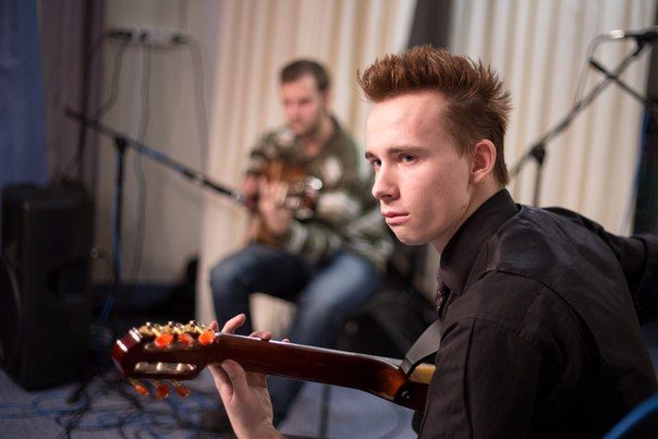 Живая музыка в пмк "Факел"