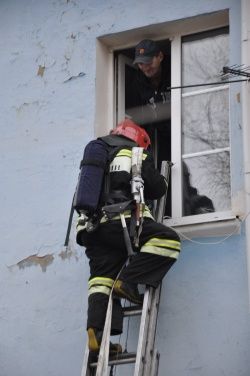В ноябре 2013 года на территории Колпинского района проходят внеплановые выездные проверки противопожарного состояния объектов
