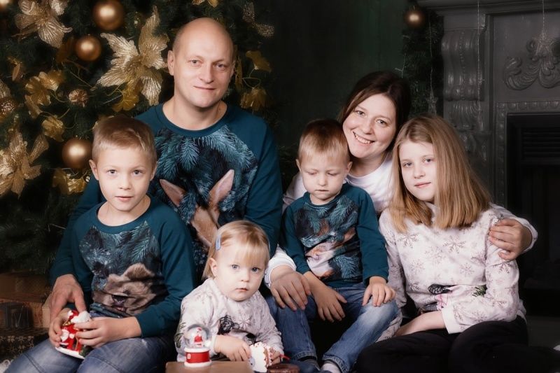 Поддержим жительниц Колпинского района, участвующих в проекте «Многодетная мама: Перезагрузка» - Анну Глазунову и Александру Ганагину Поддержим жительниц Колпинского района, участвующих в проекте «Многодетная мама: Перезагрузка» - Анну Глазунову и Александру Ганагину