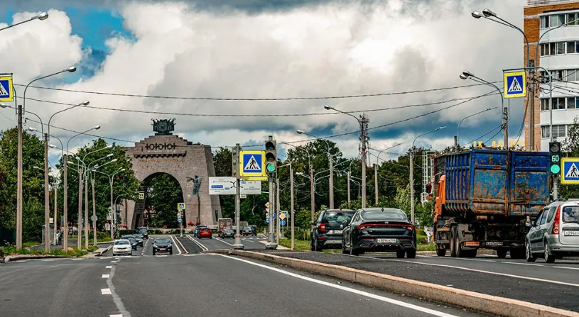 В Петербурге с начала года отремонтировали 90 км дорог