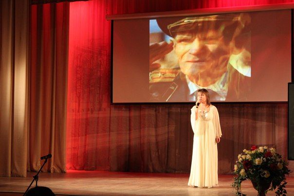 Вчера в Доме молодежи "Колпинец" состоялась презентация нового издания «Война прошла через меня...»