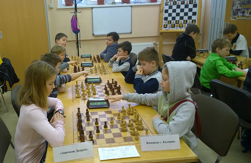 Колпинцы приняли участие в&nbsp;Детском командном шахматном фестивале, посвященном 126-й годовщине со&nbsp;Дня рождения <nobr>А. А. Алехина</nobr>
