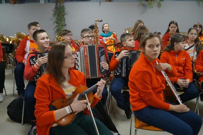 Воспитанники Детской школы искусств № 11 посетили международный центр «Артек»