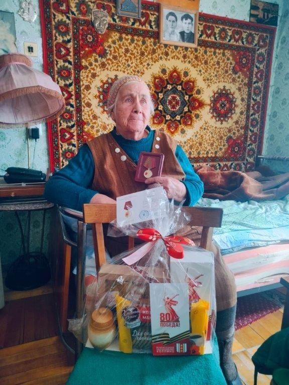 Жительница Колпинского района отметила 103-летие