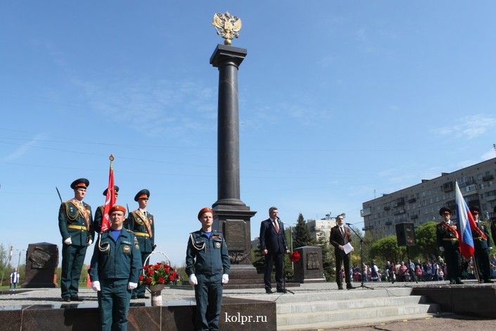 ФОТО: Торжественный митинг у стелы