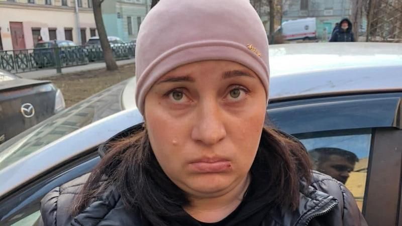 Полицейские задержали двух мошенниц, «снимавших порчу» в Колпино Полицейские задержали двух мошенниц, «снимавших порчу» в Колпино