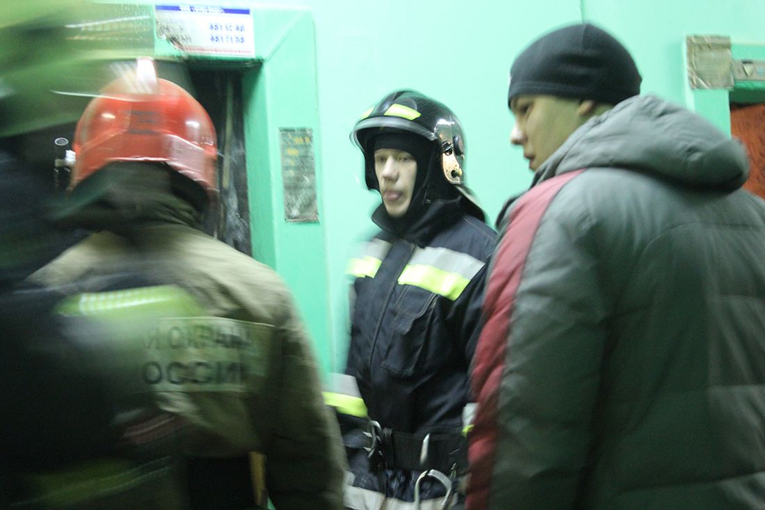 Фотографии и комментарии очевидца пожара на заводском 62