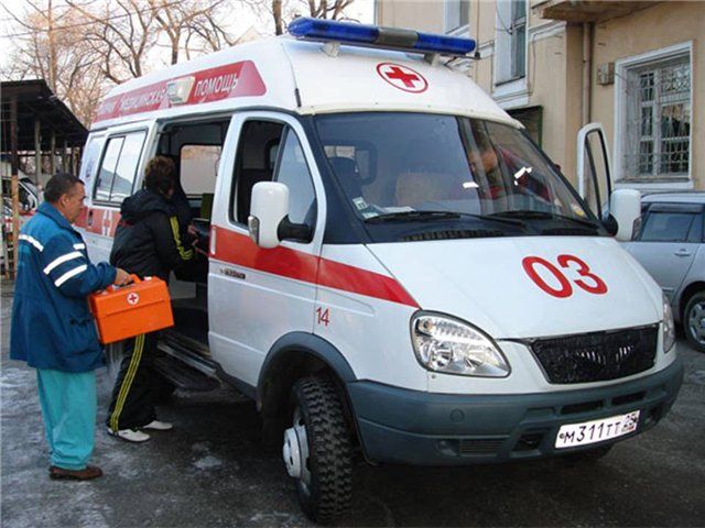 В Колпино 15-летнему школьнику проломили череп В Колпино 15-летнему школьнику проломили череп