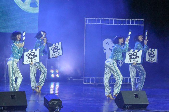 Колпинский район завоевал гран-при фестиваля творческих команд администраций районов Санкт-Петербурга «19-й район»