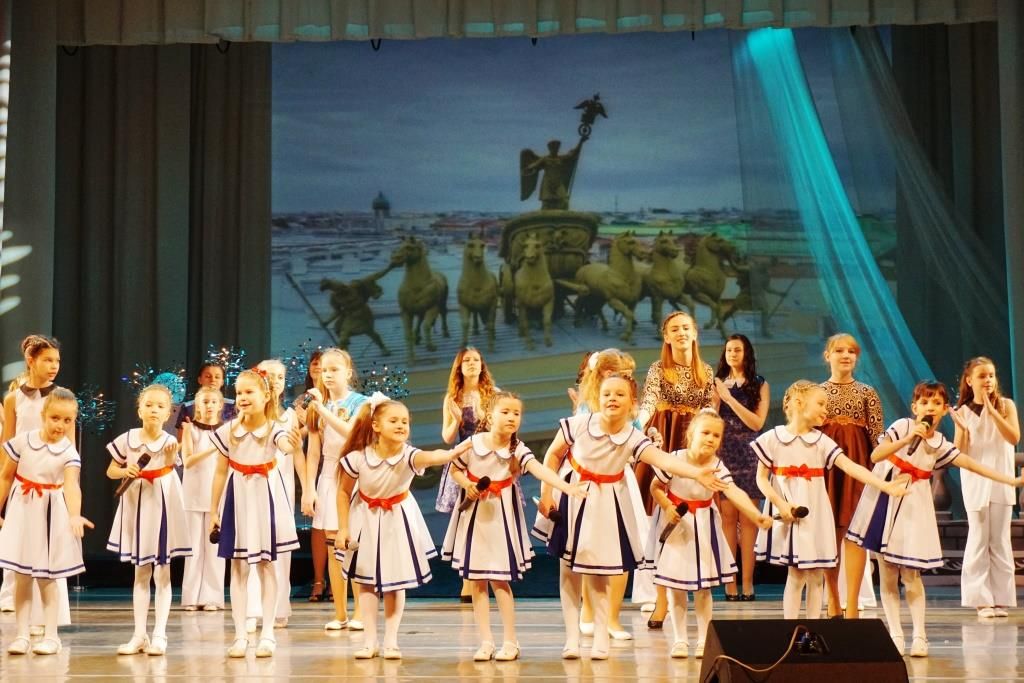 Студии эстрадной песни «Маленькие звездочки» исполнилось 20 лет