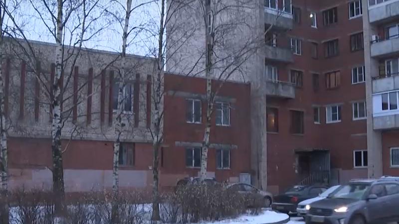 «Жилые нежилые квартиры»: жители Колпино пытаются доказать, что живут не в пищеблоке