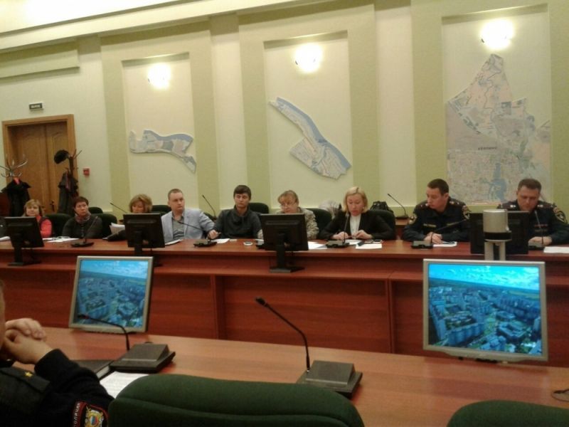 В Колпино прошло заседание Комиссии по предупреждению и ликвидации чрезвычайных ситуаций и обеспечению пожарной безопасности