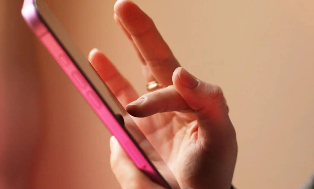 Мобильный интернет сбоит в Петербурге второй день подряд