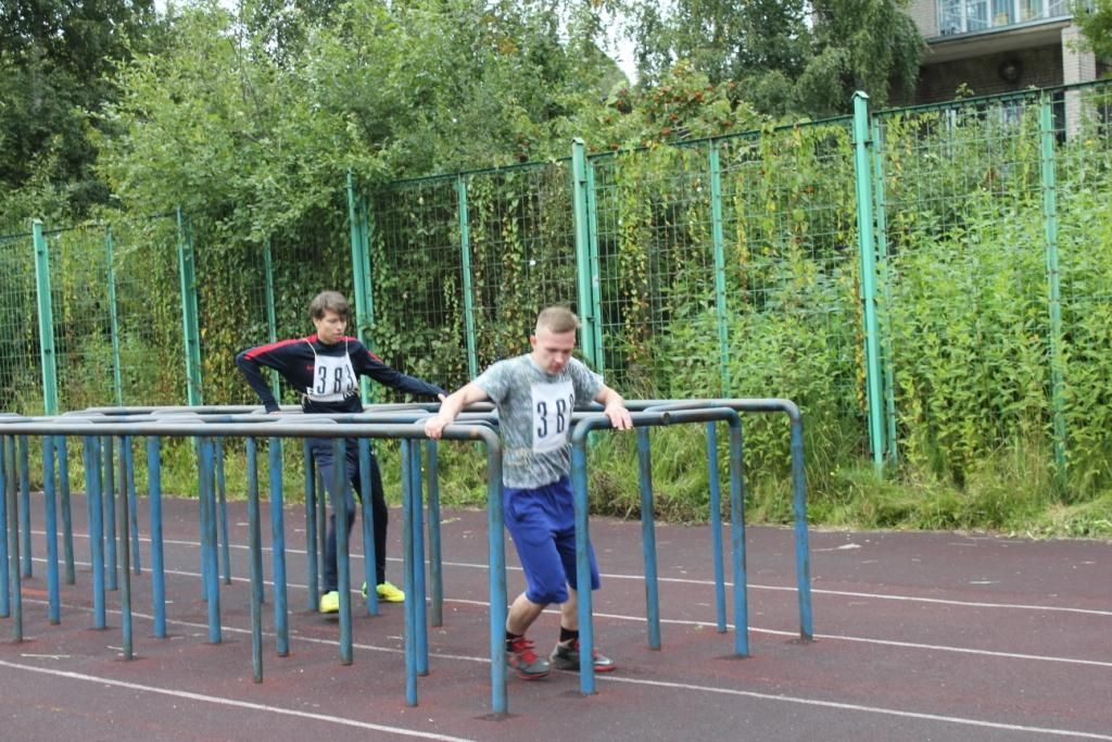 Соревнования по стрелково-прикладному троеборью