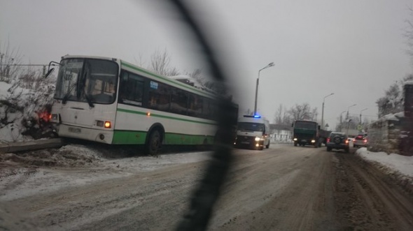 Пассажирка автобуса пострадала в&nbsp;ДТП на&nbsp;Загородной улице