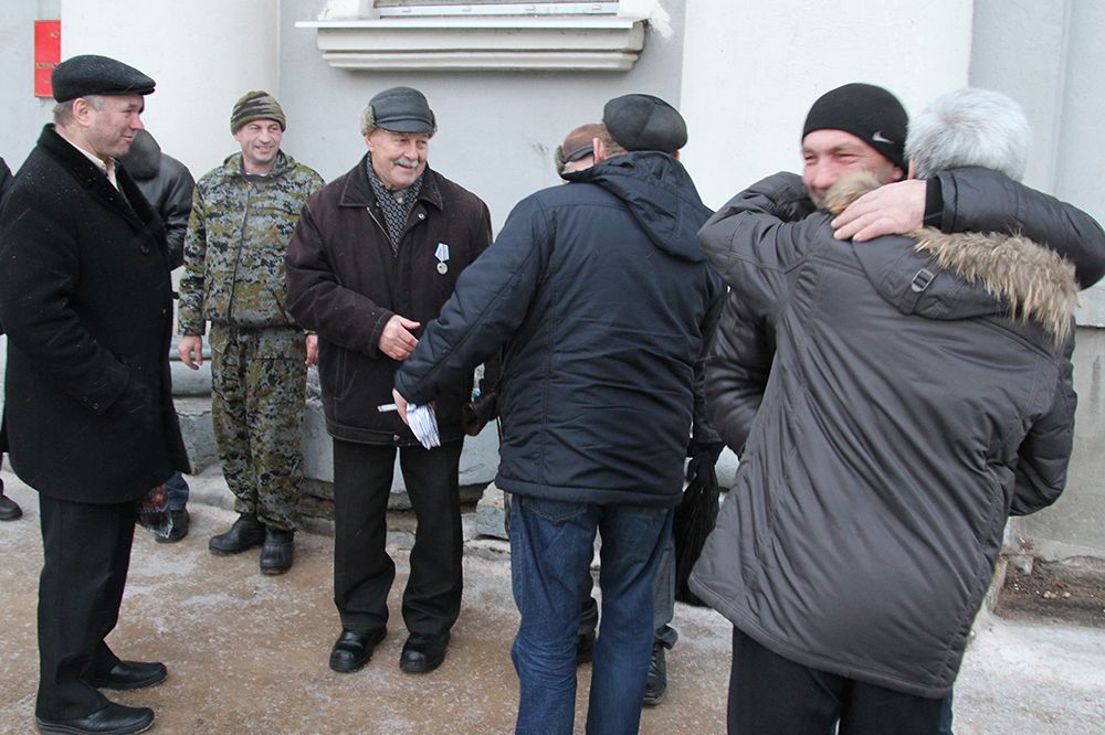 15 февраля – юбилей вывода Советских войск из Афганистана. Воинских почестей погибшим воинам отдано не будет. Но в Колпине к каждой могиле придут братья по оружию