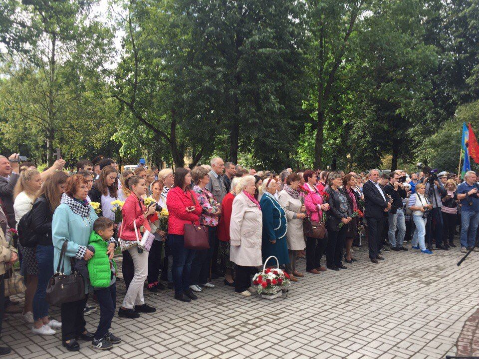 В Колпино увековечили подвиги российских защитников мирного населения в локальных войнах