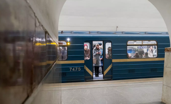 В майские праздники изменится график работы общественного транспорта Петербурга