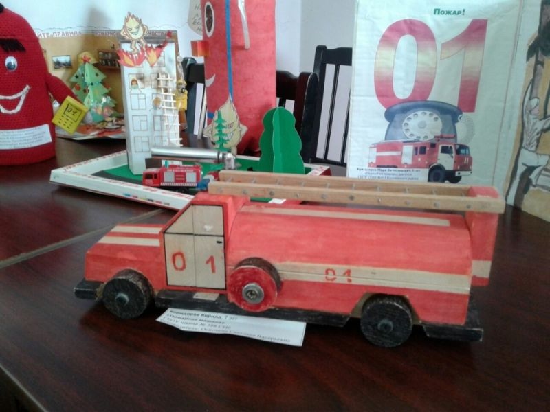 В Колпинском районе подвели итоги детского творческого конкурса "Безопасность глазами детей"