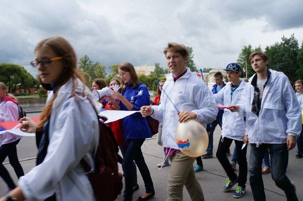 Прошла акция посвященная Дню государственного флага Российской Федерации
