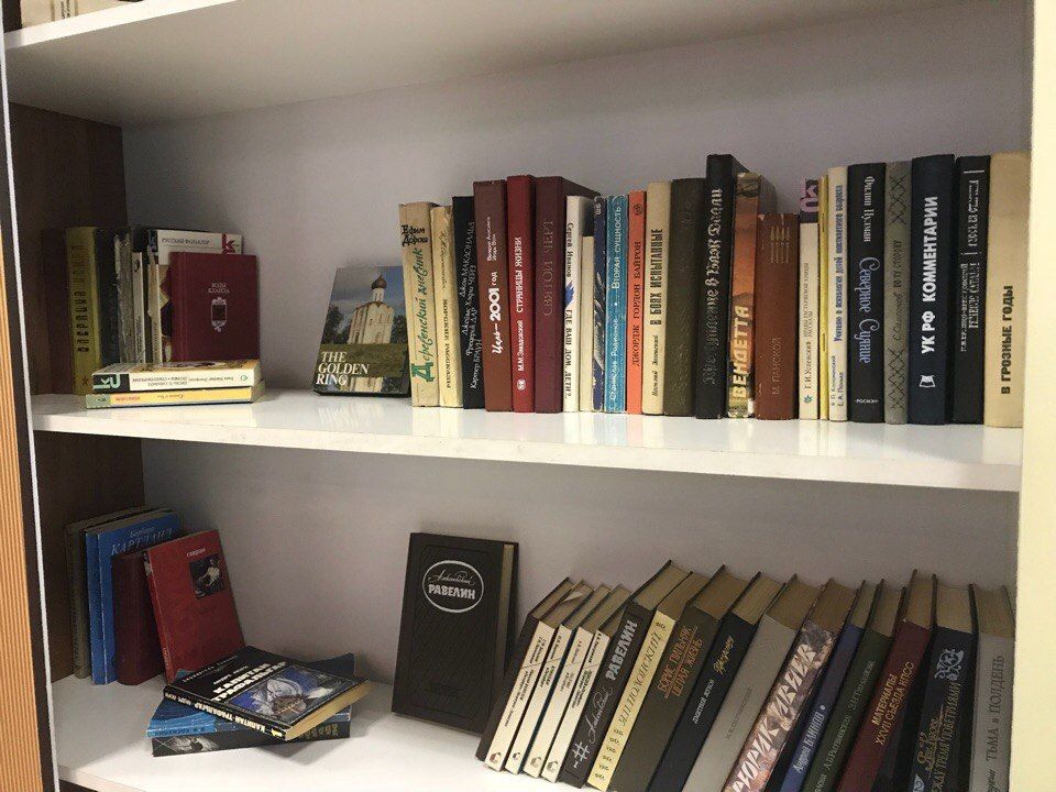 "Книжный полк на Оборонной" 