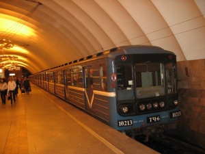 Поезд в метро можно будет оплатить банковской картой
