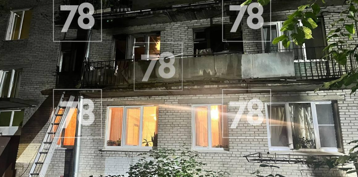 При пожаре в Колпинском районе на Полевой улице погиб человек