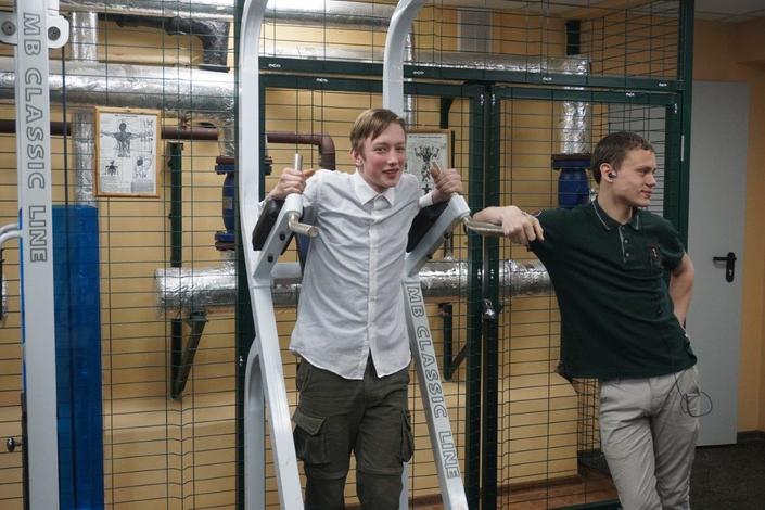 В Центре содействия семейному воспитанию № 9 Колпинского района появился современный тренажерный зал