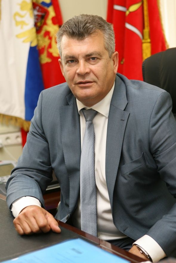 Поздравление главы Колпинского района Анатолия Повелия с Новым Годом и Рождеством