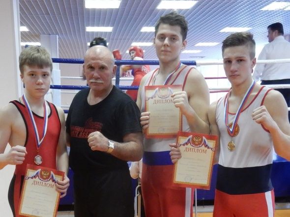 Колпинские спортсмены станут участниками чемпионата России по французскому боксу