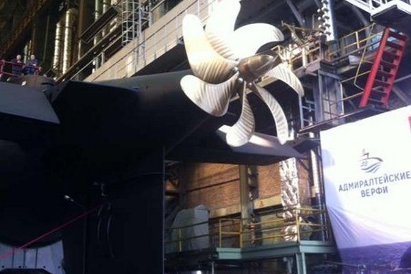 Подлодку "Колпино" спустили на воду в Петербурге