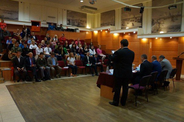 Встреча руководителей Молодежных приемных районов Санкт-Петербурга с вице-губернатором Санкт-Петербурга