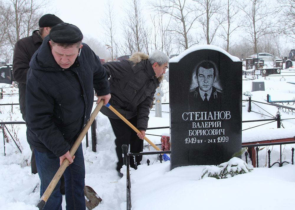 15 февраля – юбилей вывода Советских войск из Афганистана. Воинских почестей погибшим воинам отдано не будет. Но в Колпине к каждой могиле придут братья по оружию