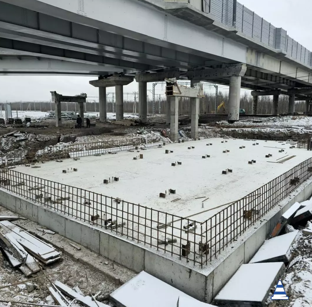 Надземный переход на Петрозаводском шоссе готов почти на четверть