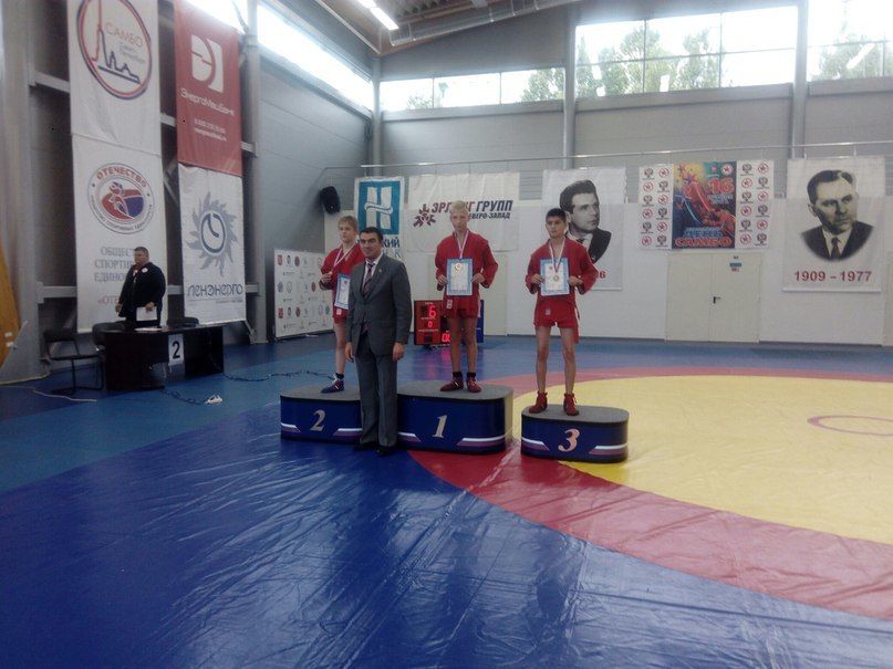 Сезон самбо колпинские спортсмены открыли наградами