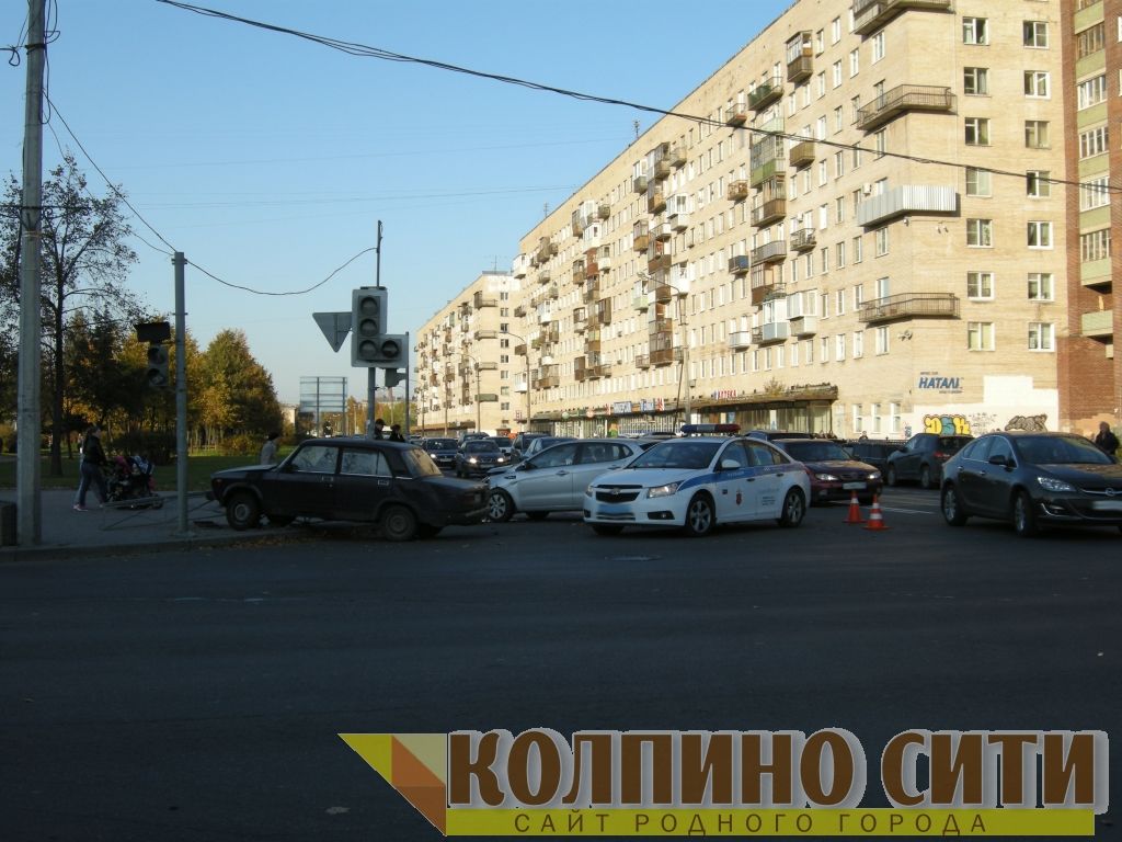 ДТП на перекрестке В.Слуцкой и Пролетарской: за рулем была беременная женщина ДТП на перекрестке В.Слуцкой и Пролетарской: за рулем была беременная женщина