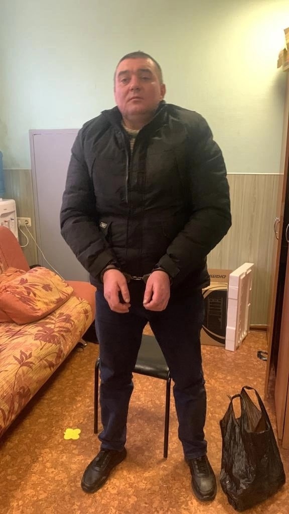 Грабитель задержан полицейскими Колпинского района