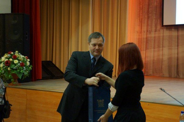 Вчера в Доме молодежи "Колпинец" состоялась презентация нового издания «Война прошла через меня...»