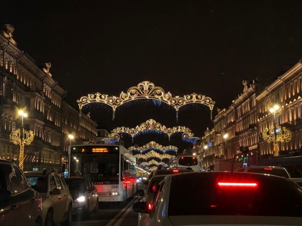 Новогодняя иллюминация в Петербурге погаснет 15 января Новогодняя иллюминация в Петербурге погаснет 15 января