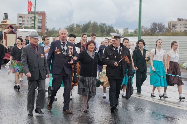 Жители Колпино отметили 294-ю годовщину со дня основания города