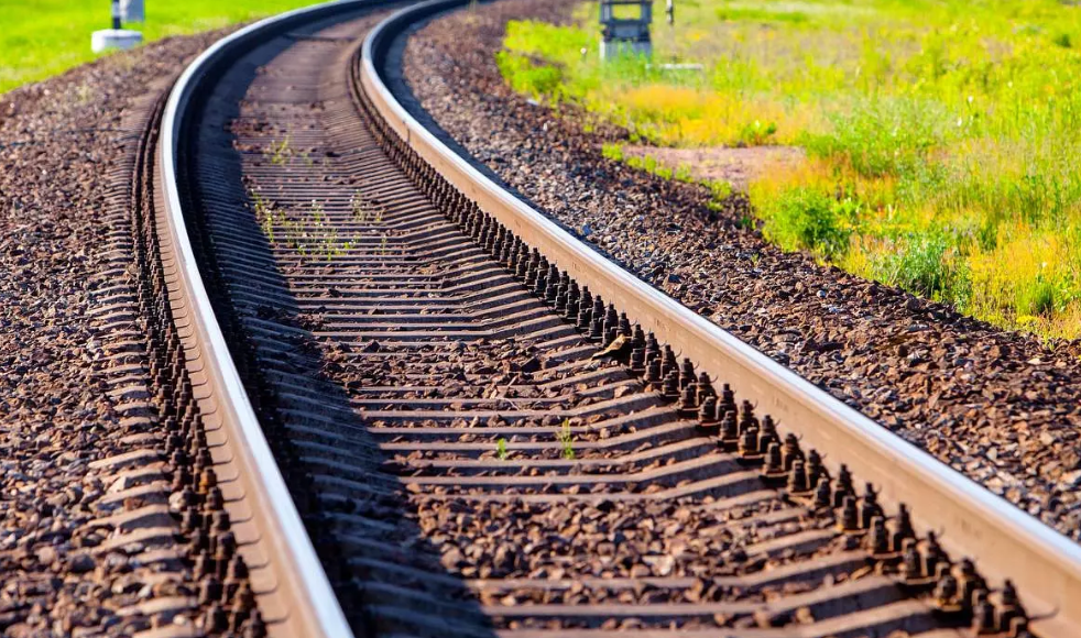 В Колпинском районе могут ограничить движение из-за ремонта на ж/д путях